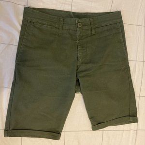 Carhartt WIP Sid Short in Olive Green